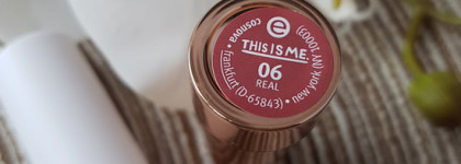 Палетка румян и хайлайтеров Crystal Power Blush & Highlighter Palette и помада This Is Me в оттенке 06 Real. Всё от Essence