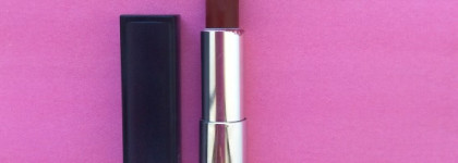 Maybelline Color Sensational creamy matte lipstick #975 divine wine