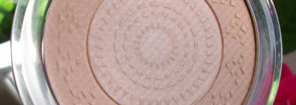 Бронзирующая пудра Essence Luminous matt bronzing powder в оттенке №01