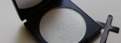 Нежный яд: хайлайтер Venom от Baby Bat Beauty