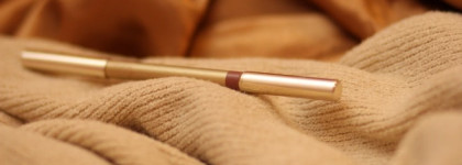 Нежность кашемира и чувственность рубина от Dolce&Gabbana Precision Lipliner