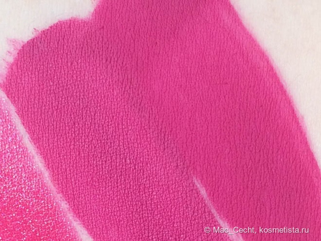 MAC Retro Liquid Lipcolour в оттенке Tailored To Tease