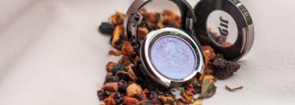 Urban Decay eyeshadow в оттенке Tonic