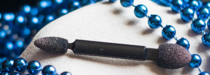 Shiseido Luminizing Satin Eye Color Trio RD299 Beach Grass