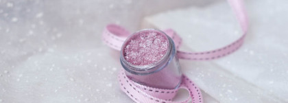 MAC Pigment Kitschmas