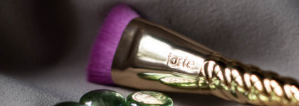 Magic wands brush set от Tarte