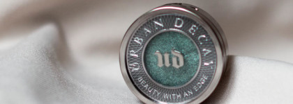 Urban Decay eyeshadow #C note