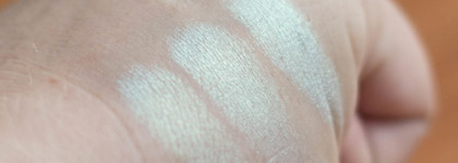 NYX professional makeup prismatic eyeshadow #ps20 Glass Slipper