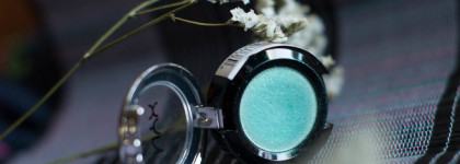 NYX professional makeup prismatic eyeshadow #mermaid 