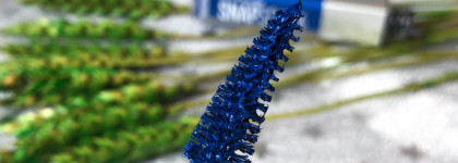 Maybelline Snapscara #04 Déjà Blue. 