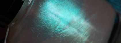 Misslyn Holo Shine #Mermaid off duty