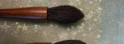 Кисти из ворса серой и голубой белок