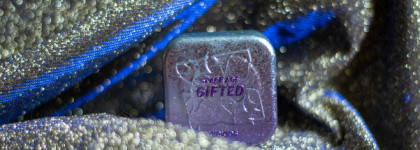 Kaleidos Makeup Space Age Highlighter #Gifted