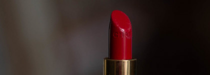 Все в красном: Chanel Rouge Coco Ultra Hydrating Lip Colour #444 Gabrielle