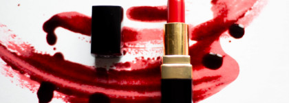 Все в красном: Chanel Rouge Coco Ultra Hydrating Lip Colour #444 Gabrielle