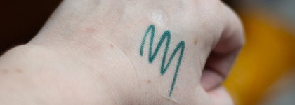 Изумрудно-тиловая стойкость: Elian Everlasting Kohl Waterproof Eyeliner 04 Mermade