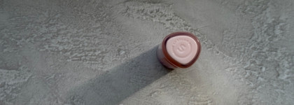 Свои губы, только с влажным блеском: Sheglam Mirror Kiss High-Shine Lipstick-High Key #Own Your Shine