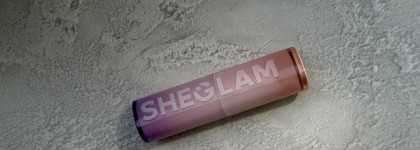 Свои губы, только с влажным блеском: Sheglam Mirror Kiss High-Shine Lipstick-High Key #Own Your Shine