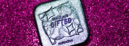 Kaleidos Makeup Space Age Highlighter