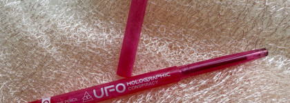 Beauty Bomb UFO Eye Pencil Holographic Conspiracy 02 Buttons