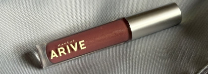 Курс на осень с Arive Makeup Comfort Shine Lip Gloss #10 Mild Surprise