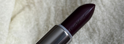 MAC lustreglass Lipstick 550 Succumb to plum
