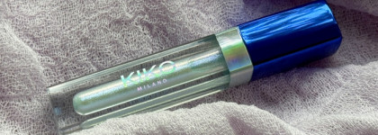 Его не просто видно из космоса, он сам космос! Kiko Milano Lumiverse My Holo Crush Lipgloss&Coat 01 Starlit Blue Aura
