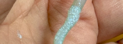 Его не просто видно из космоса, он сам космос! Kiko Milano Lumiverse My Holo Crush Lipgloss&Coat 01 Starlit Blue Aura