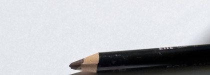 Far and For Lip pencil 103