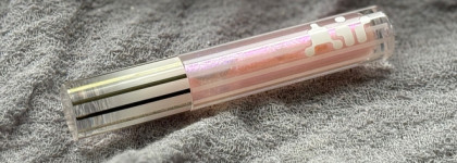 MAC Lipglass Air Non-Sticky Gloss #Frozen