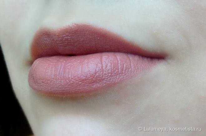 Блеск для губ Essence Xxxl longlasting lipgloss matt effect. Сравнение со знаменитой кремовой помадой Nyx Soft Matte Lip Cream