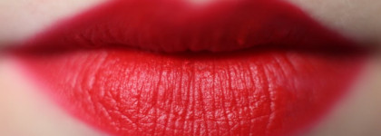 Rimmel Apocalips Big Bang, Rimmel 111 Kiss of Life, L'Oreal J Lo's Pure Red, Pupa Charming Burgundy