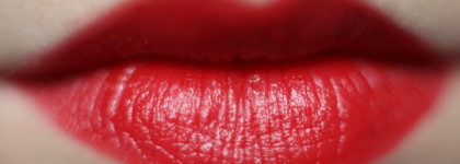 Rimmel Apocalips Big Bang, Rimmel 111 Kiss of Life, L'Oreal J Lo's Pure Red, Pupa Charming Burgundy