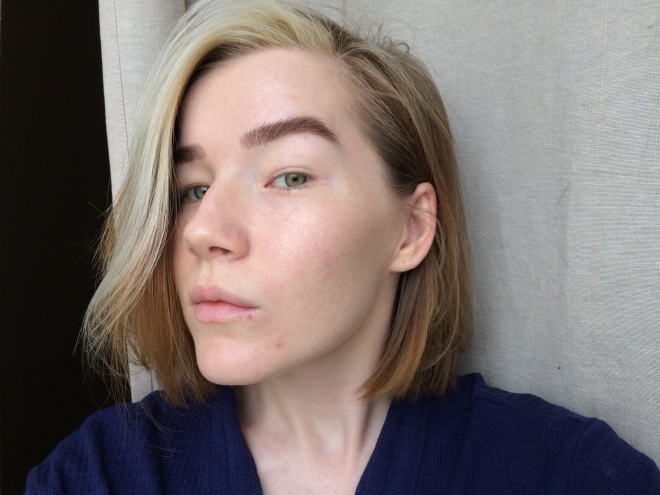 Chanel Vitalumiere Aqua #10