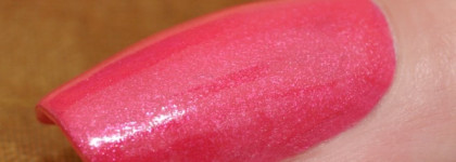 В розовом шиммере или мое мнение о лаках Avon