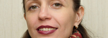 Сливовая феерия – сатиновая помада Gade Lipstick – 562 Intense plum