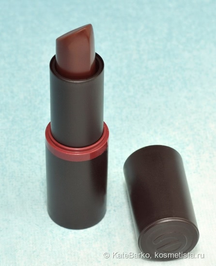 Она не шоколадная – помада с интенсивным цветом Essence Ultra last instant colour 15 Burgundy spirit 