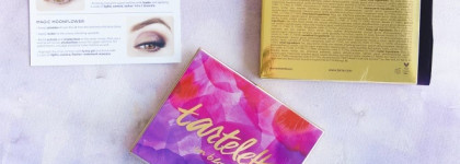 Весенняя палетка Tartalette "In Bloom" Palette от Tarte