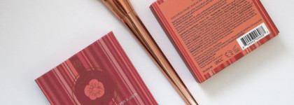 Bh Cosmetics: помадки Pop Art lipstick, румяна  Floral Blush и тени Foil Eyes