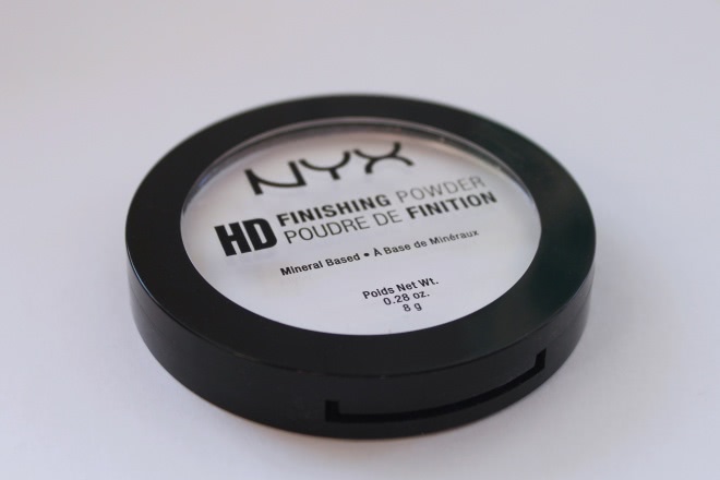 Прозрачная пудра от NYX HD Finishing Powder в оттенке Translucen