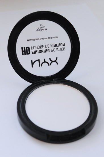 Прозрачная пудра от NYX HD Finishing Powder в оттенке Translucen