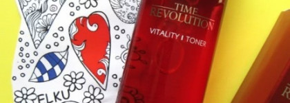 Два красных революционера: Тонер и Сыворотка Time Revolution Vitality от Missha