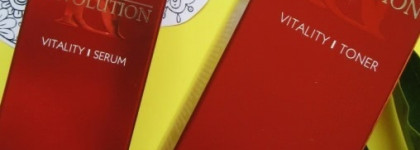 Два красных революционера: Тонер и Сыворотка Time Revolution Vitality от Missha