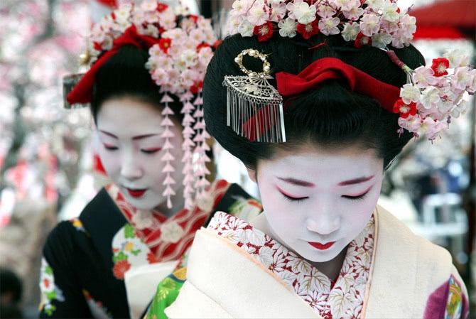 Женский национальный костюм Японии