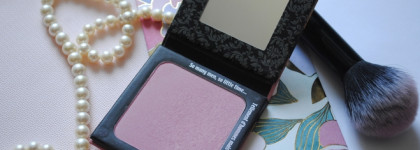 Любимые "морозные" румяна The Balm Down Boy