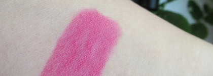 Майская роза Mac Mineralize Rich Lipstick в оттенке Good  Taste