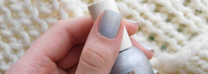 Лаковые прелести от H&m: Space Race и Green As Gold