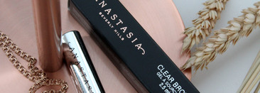 Волосок к волоску: Anastasia Beverly Hills Clear Brow Gel