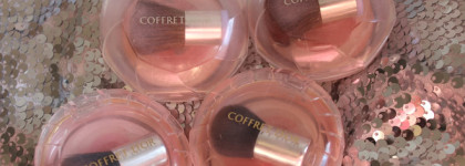 Моя прелесть - это румяна Kanebo Coffret D'or Smile Up Cheeks