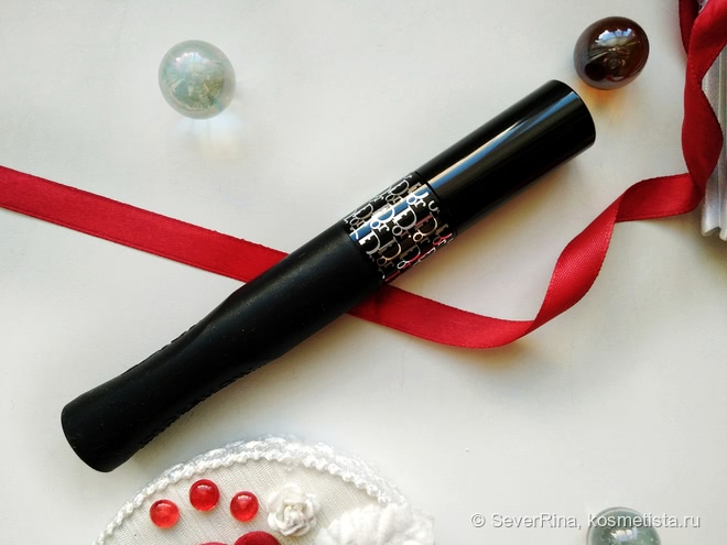 Тушь-помпа для  невероятного объема Dior Diorshow Pump'N'Volume Mascara 090